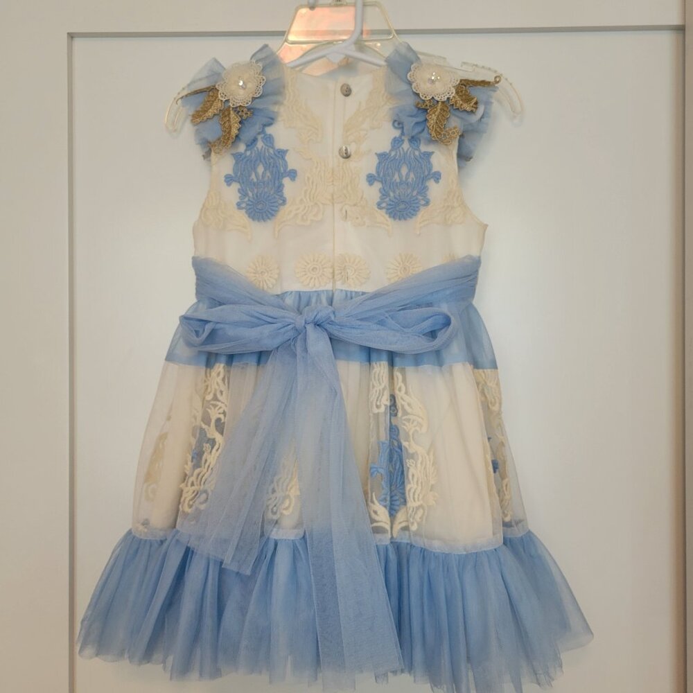 Beautiful Little Girls Dress - Picture 3 of 5